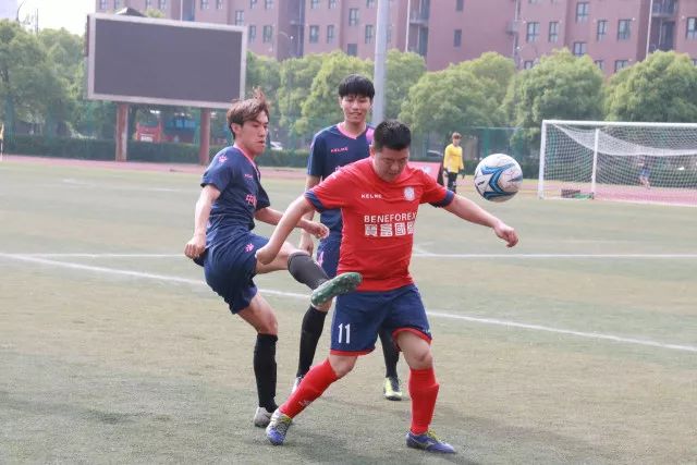 哈兰德仅13次触球9次传球1次射门  被打全场最低分