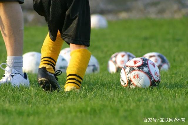 官方：利雅得胜利1800万从国米签下布罗佐维奇